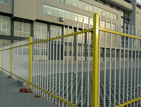 雙橫杠鋅鋼護(hù)欄網(wǎng)